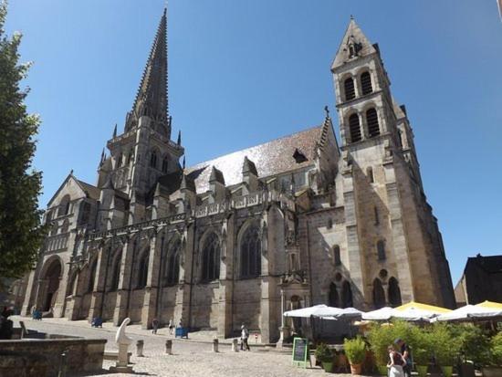 Ferienwohnung L'Arbre Voyageur Autun Exterior foto